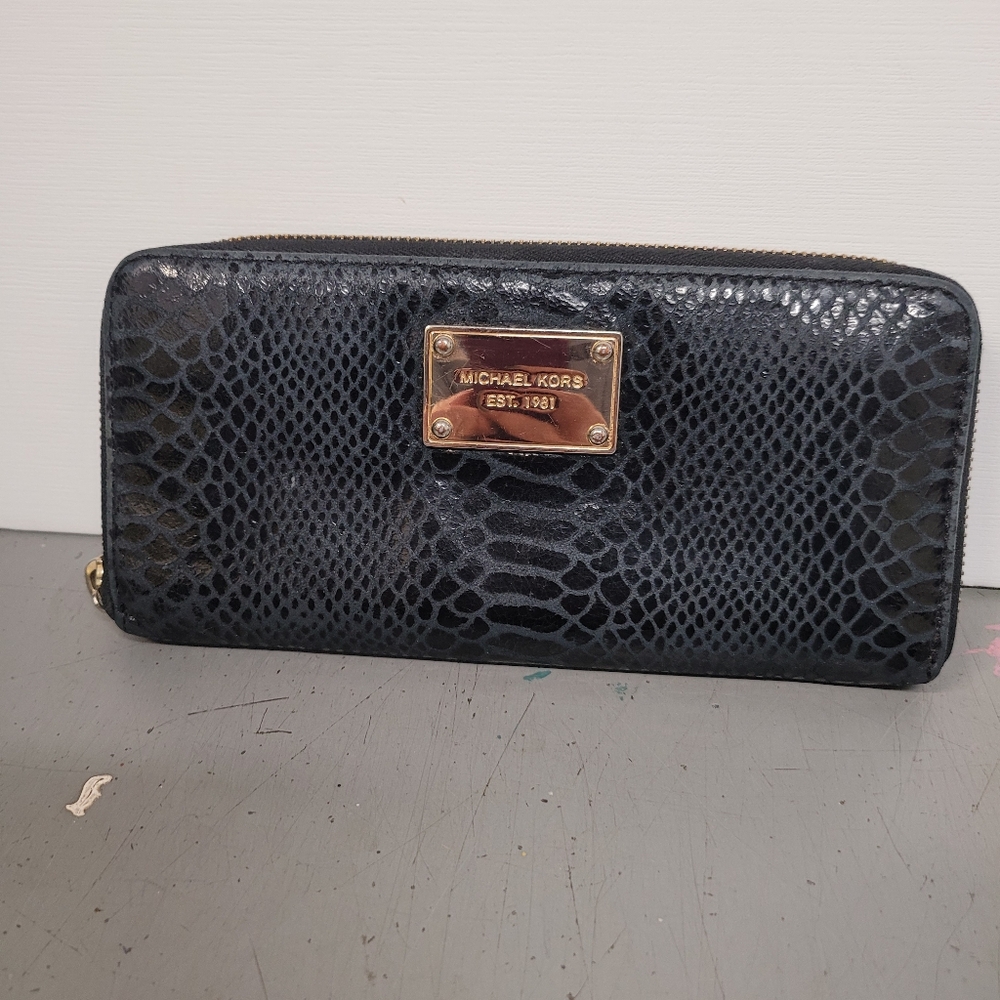 MICHAEL KORS Black Croc Leather Zip Around Wallet Large Clutch 8x4 Logo Classic